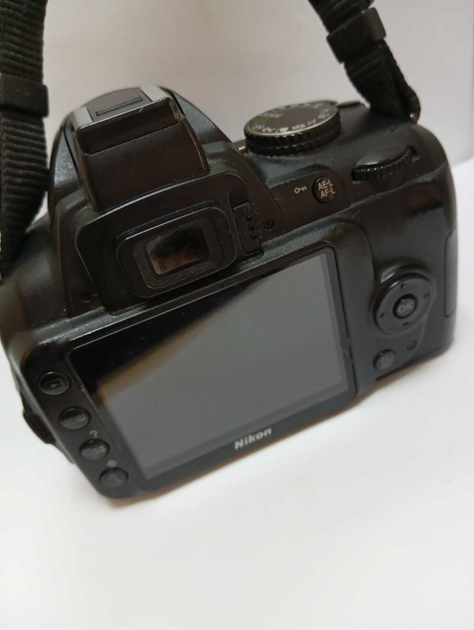 Фотоапарат Nikon D3000 2