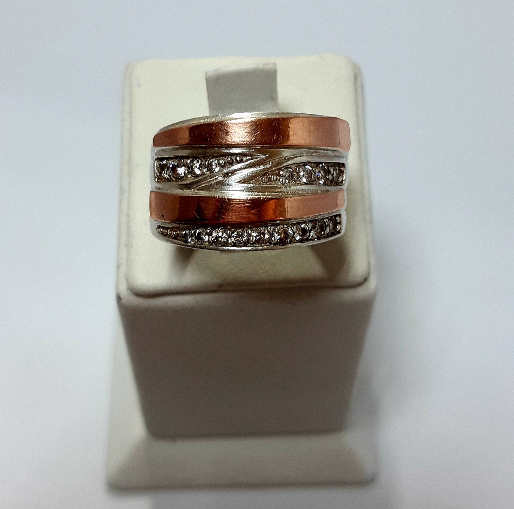 Серебряное кольцо с позолотой и цирконием (33647250) 1