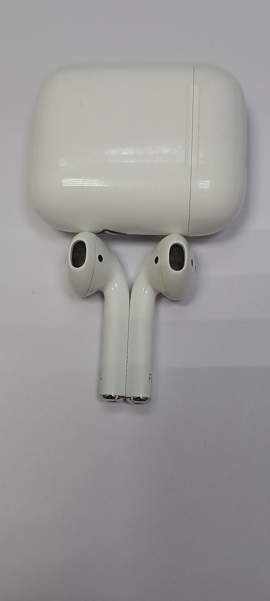Наушники Apple AirPods 2 with Charging Case (MV7N2) 2