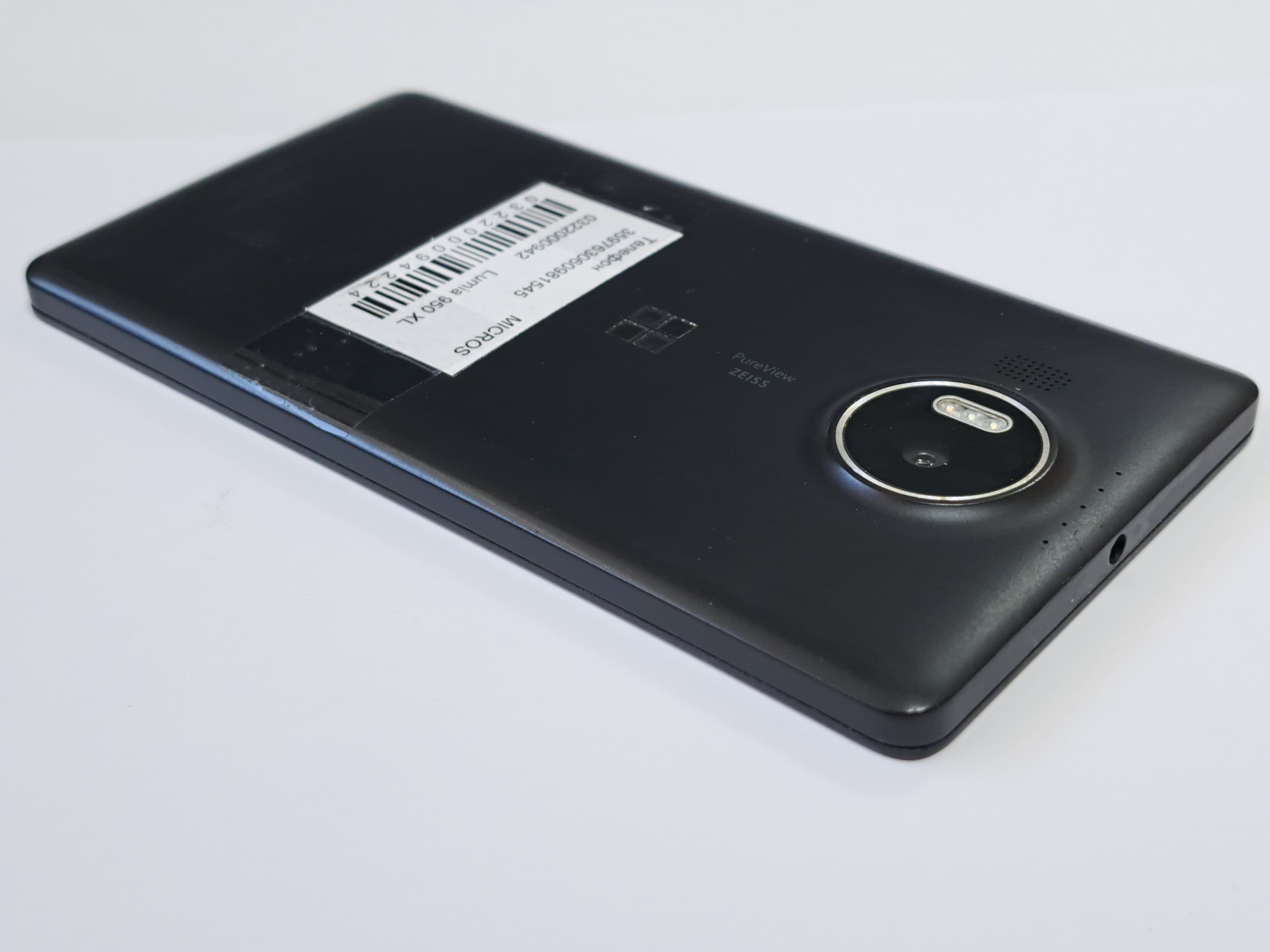 Microsoft Lumia 950 XL 3/32Gb 3