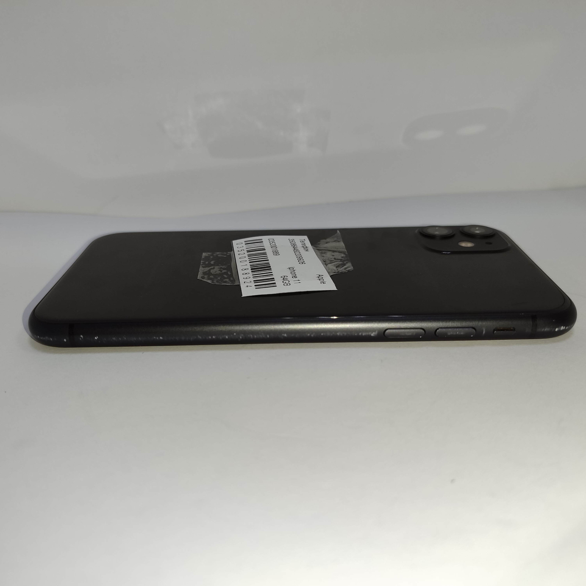 Apple iPhone 11 64GB Black (MWLT2) 11