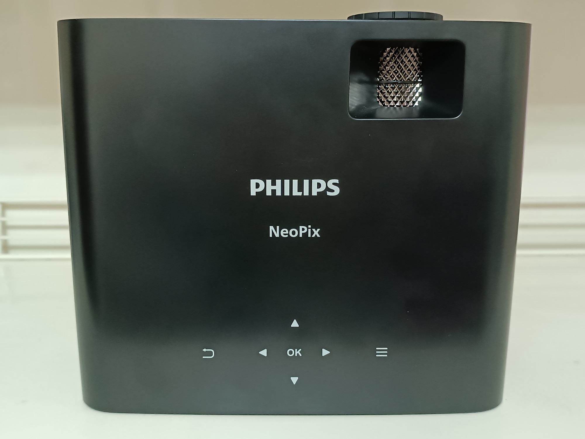Мультимедийный проектор Philips NeoPix 120 NPX120/INT Full HD 1