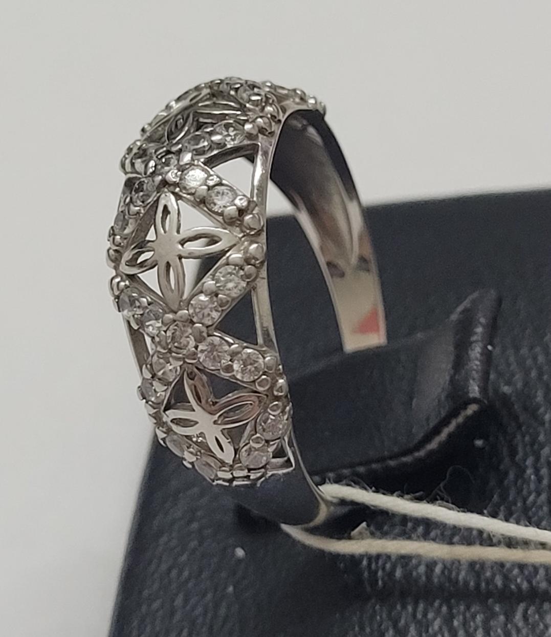 Серебряное кольцо с цирконием (30511480) 1
