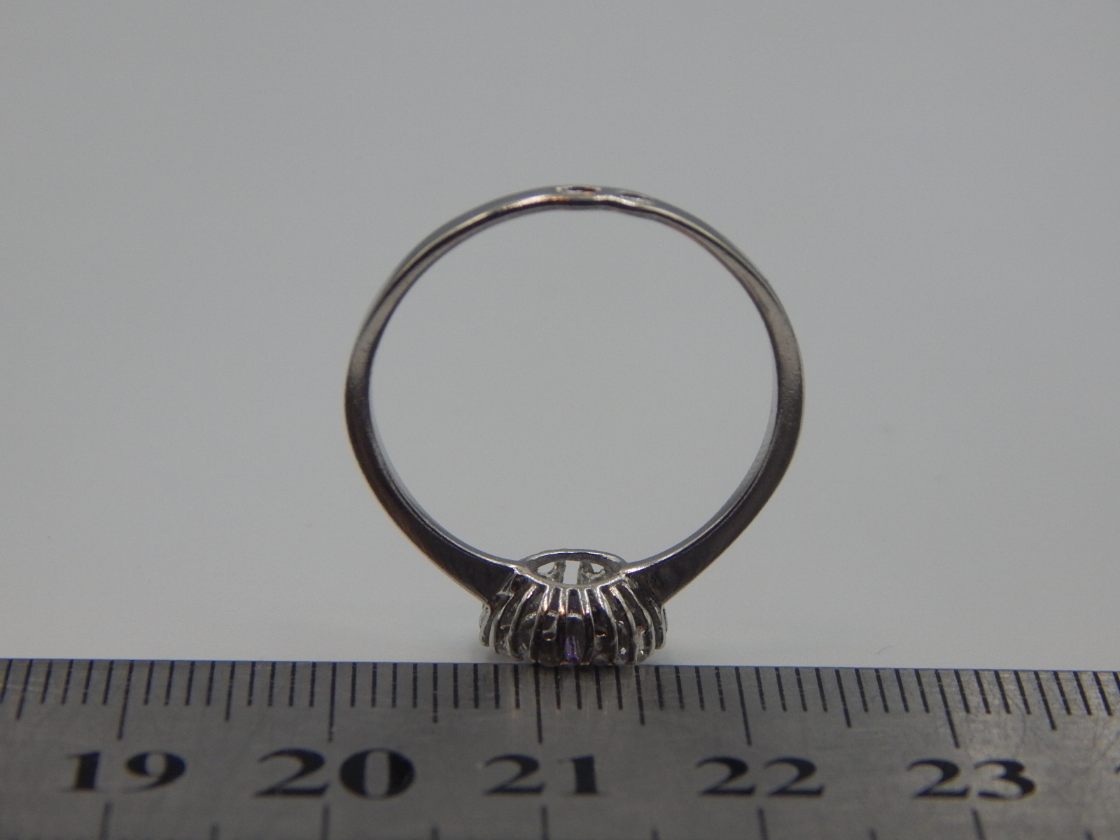 Серебряное кольцо с цирконием (33281427) 3