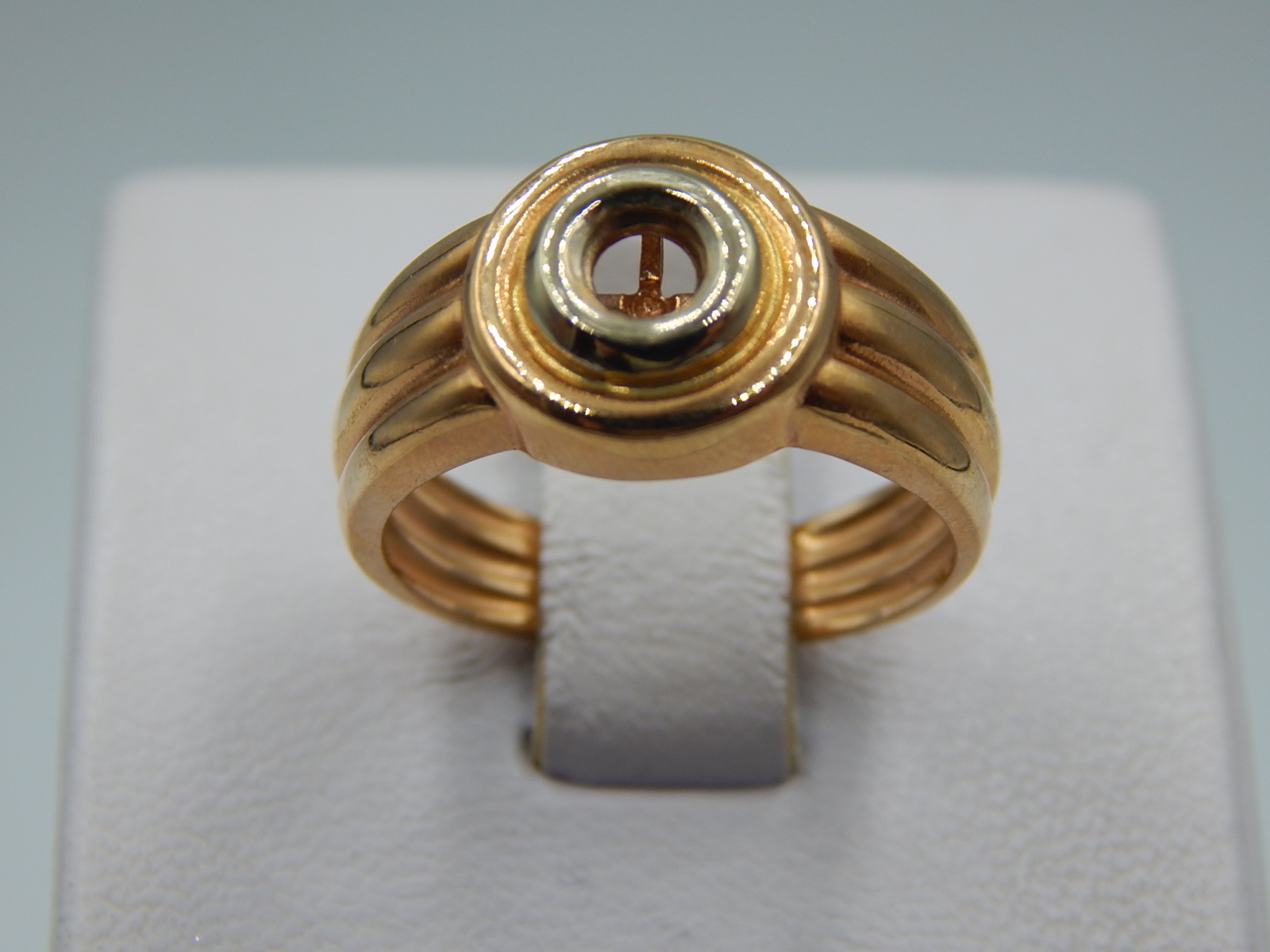 Кольцо из красного и белого золота (33684613) 0