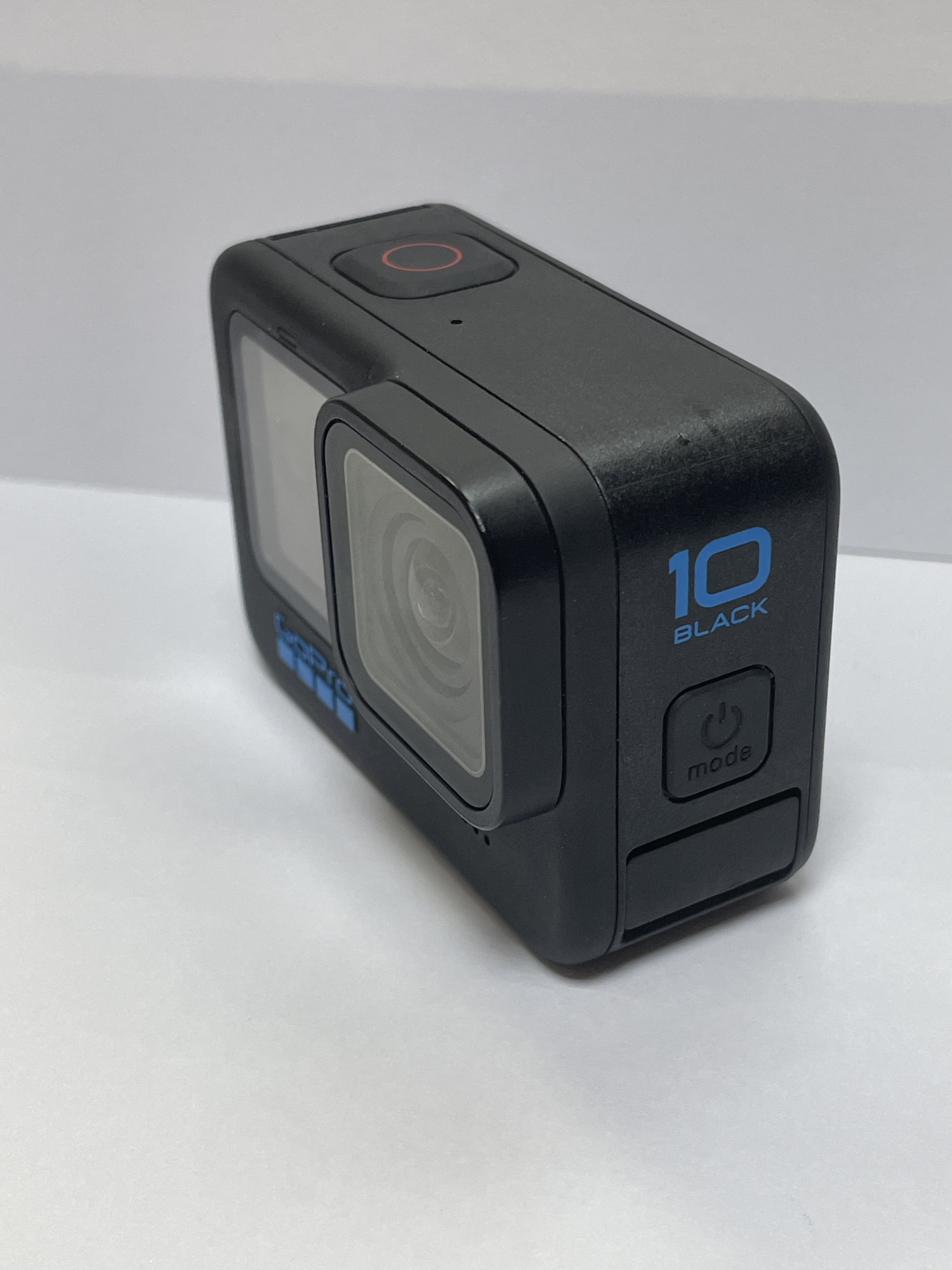 Экшн-камера GoPro HERO10 Black (CHDHX-101-RW)  2