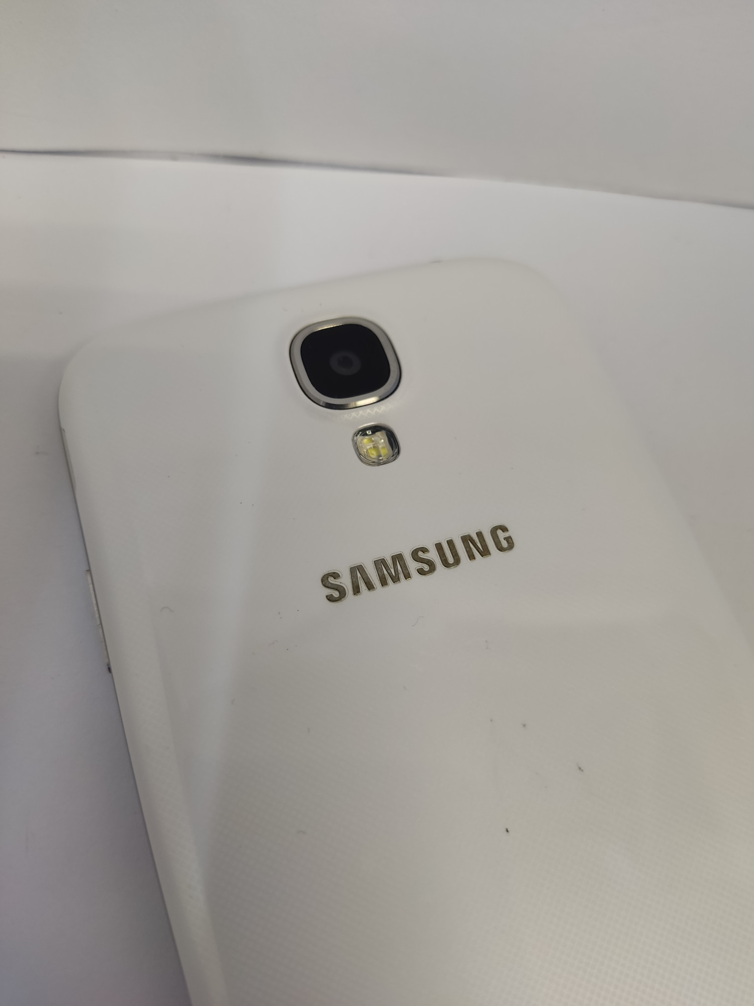 Samsung Galaxy S4 (GT-I9500) 2/16Gb 1