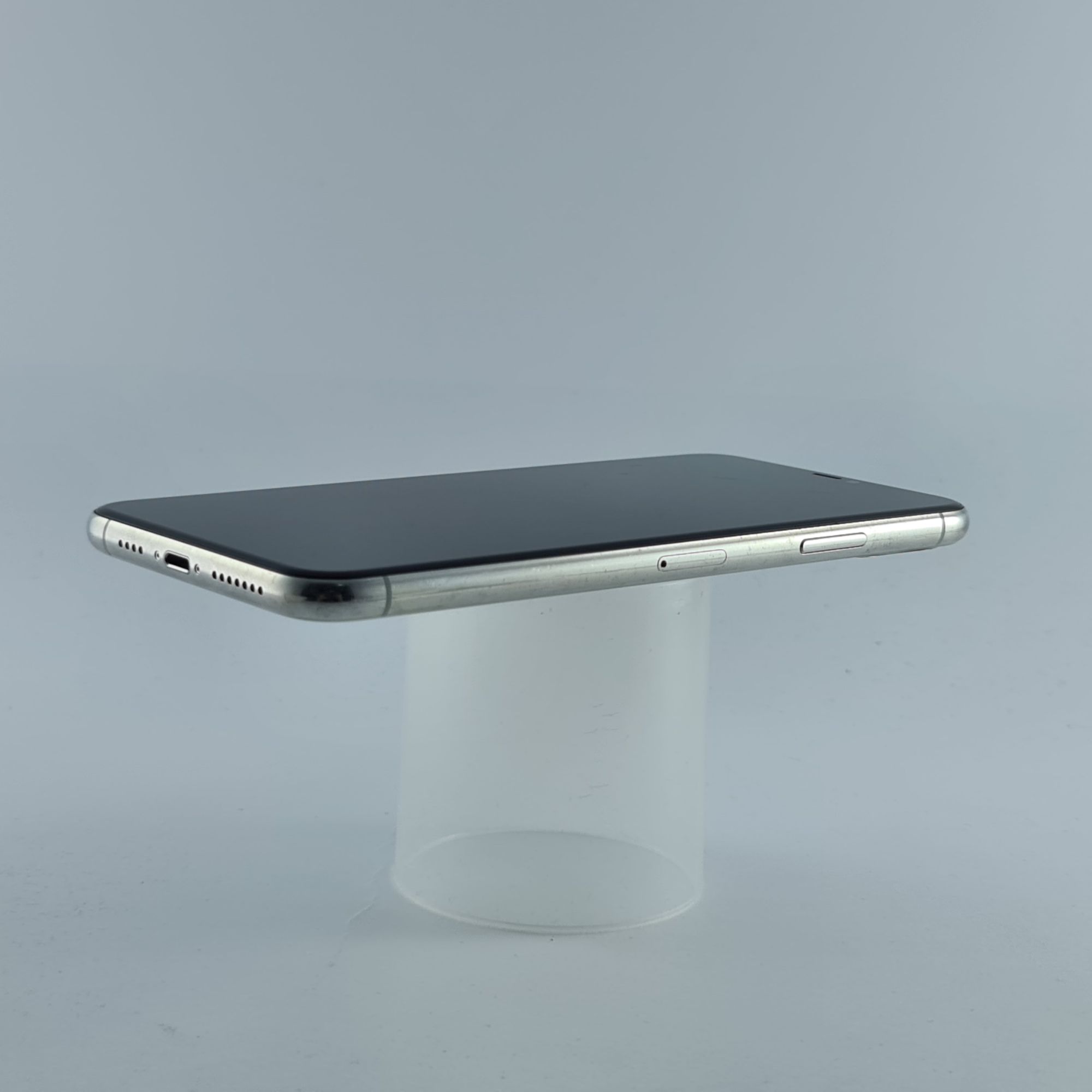 Apple iPhone 11 Pro Max 64GB Silver (MWHF2)  4