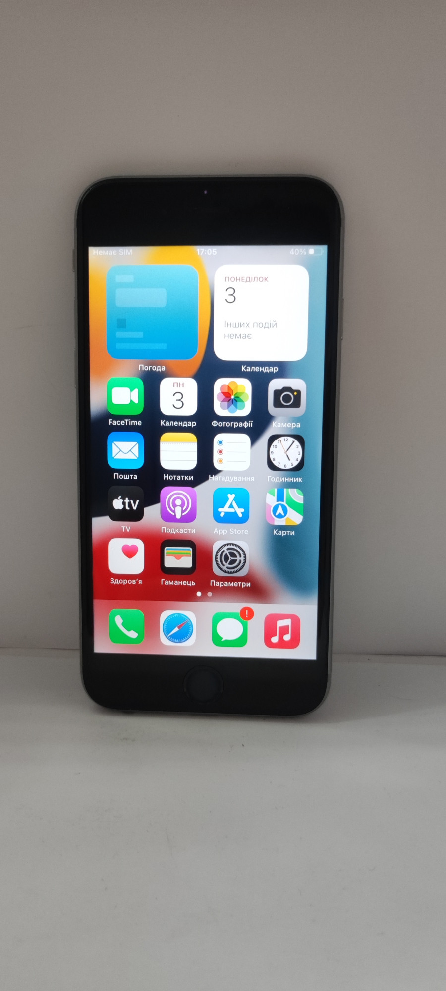 Apple iPhone 6s 16Gb Space Gray (MKQJ2) 0