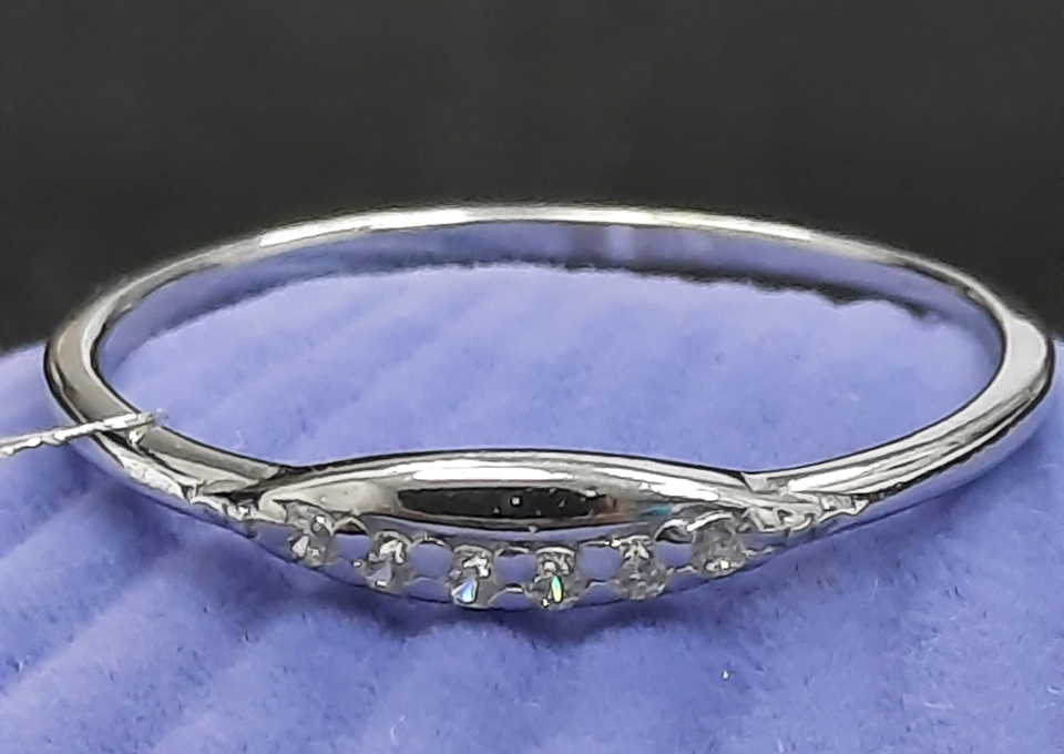 Серебряное кольцо с цирконием (31267569) 0
