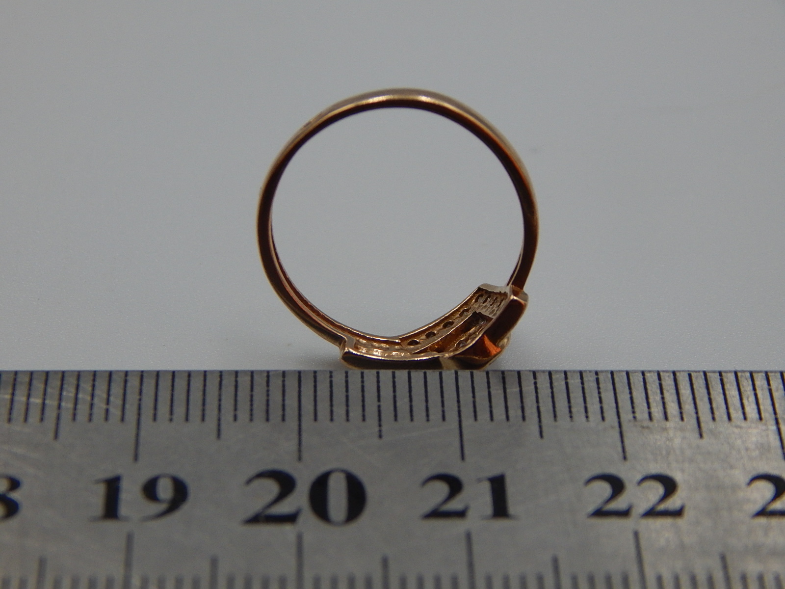Кольцо из красного и белого золота с цирконием (31239483)  4