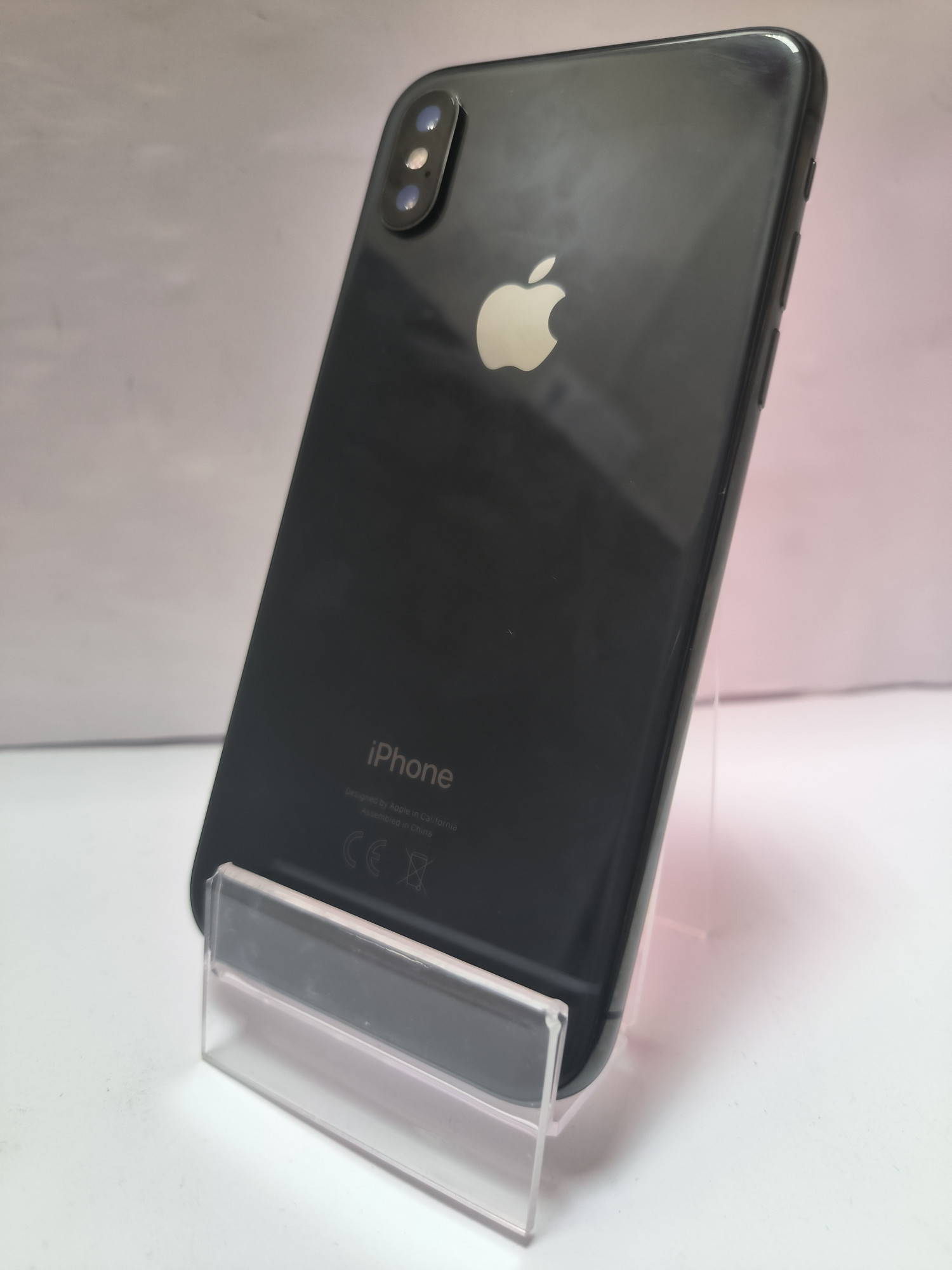 Apple iPhone X 64Gb Space Gray (MQAC2)  1