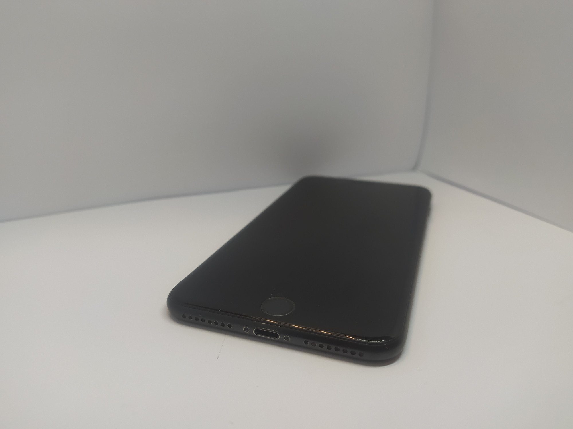 Apple iPhone 7 Plus 128Gb Black 3