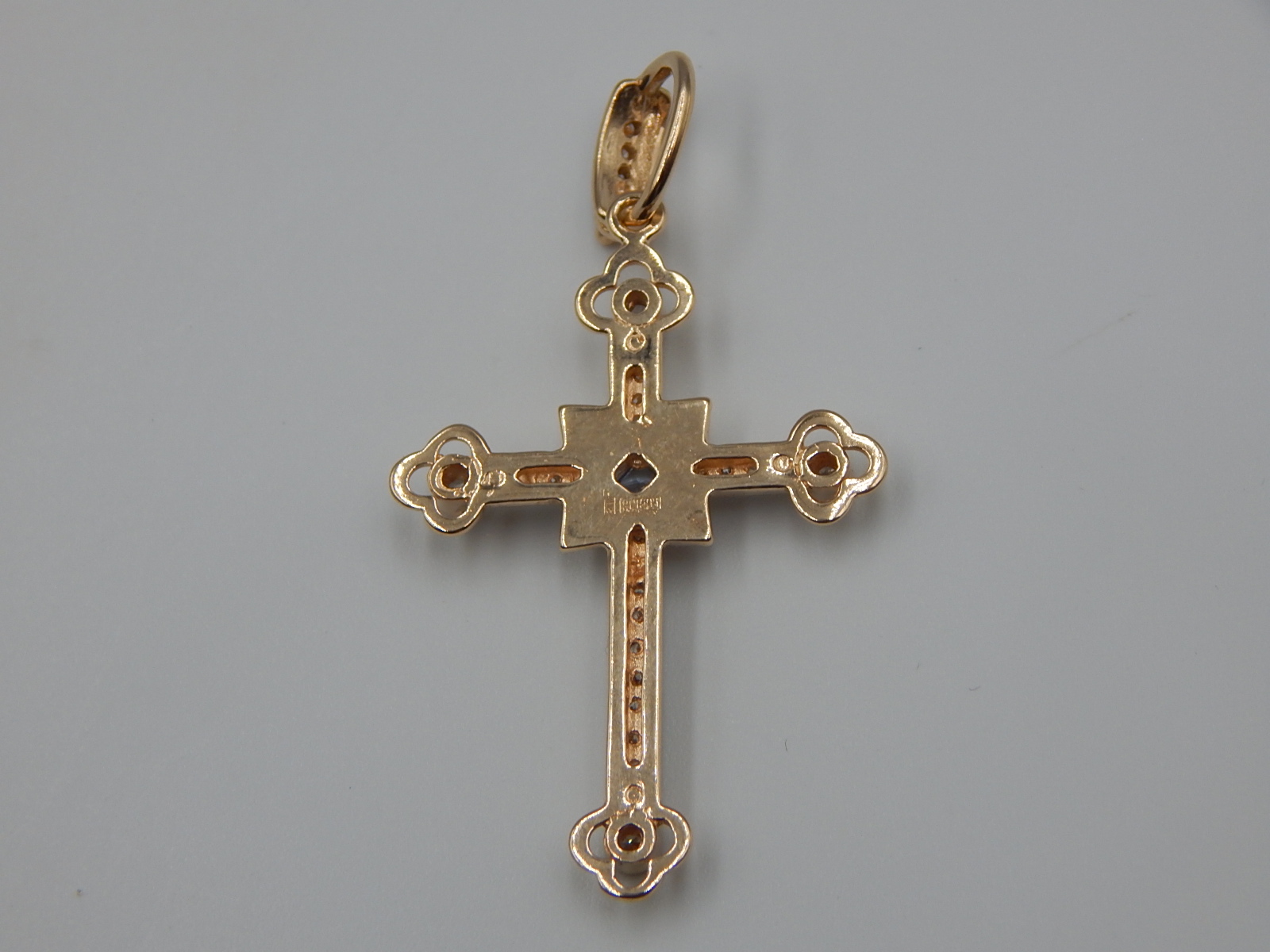 Підвіс-хрест з червоного та білого золота з цирконієм (33688141) 2