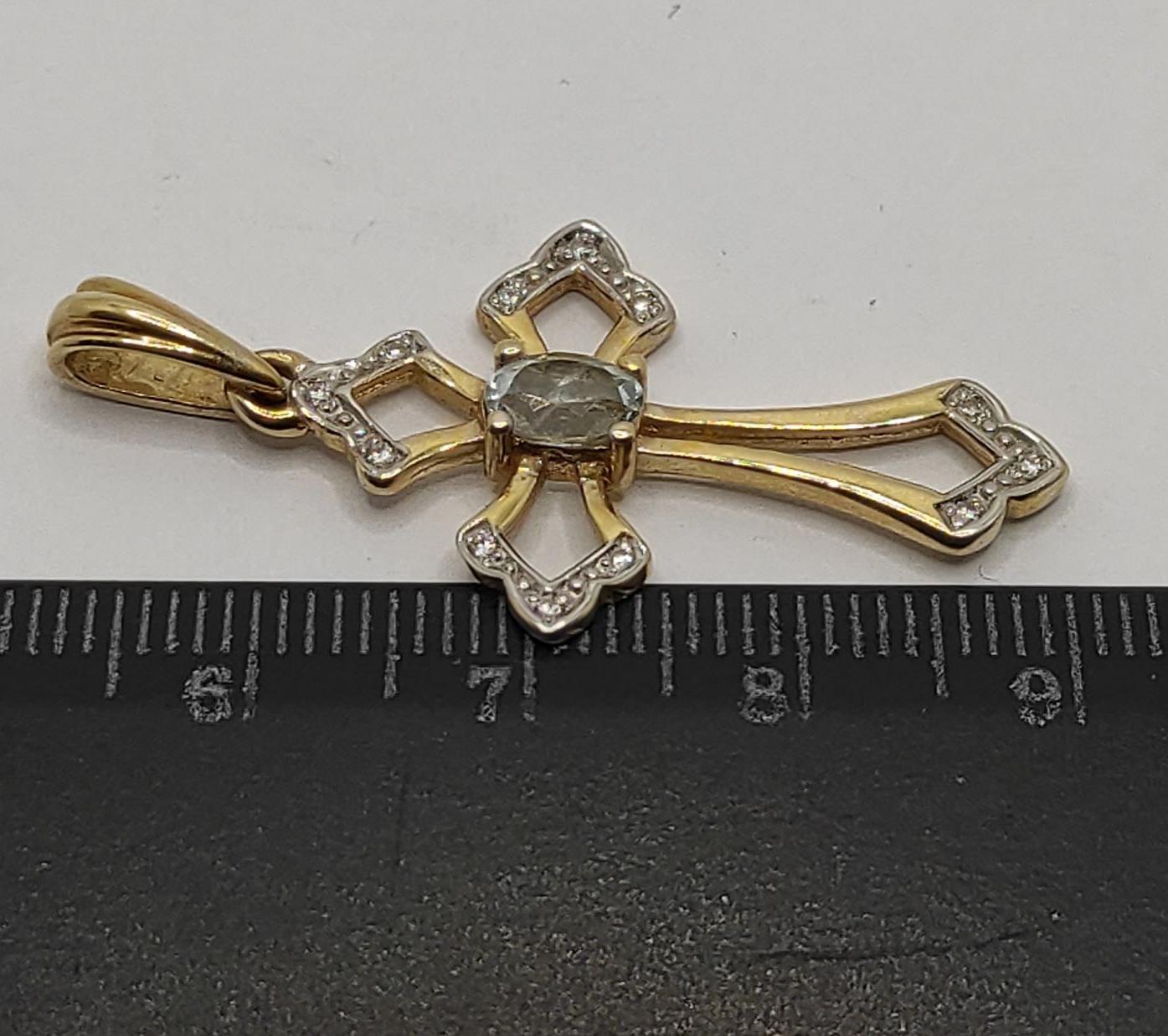 Підвіс-хрест із жовтого та білого золота з аквамарином і діамантом (-ми) (32715472) 2