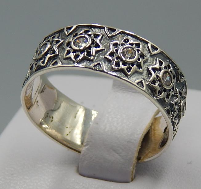Серебряное кольцо с цирконием (31788912) 1