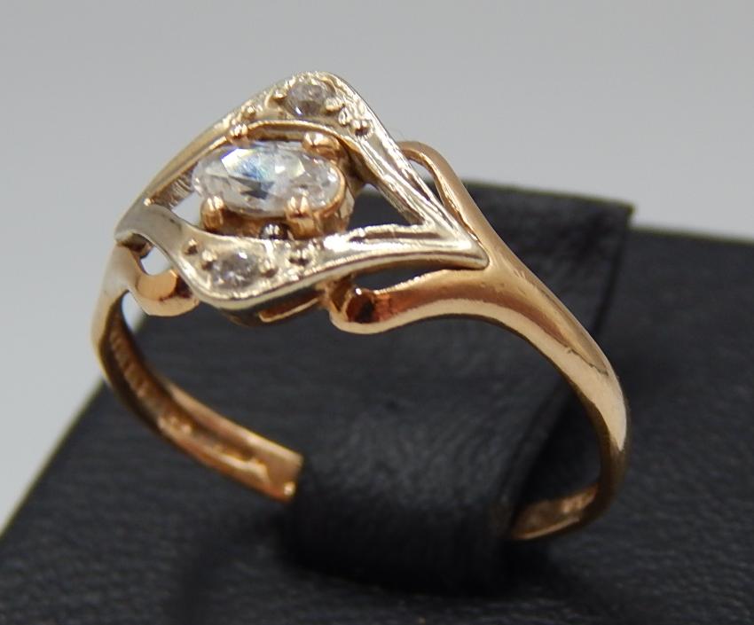 Кольцо из красного и белого золота с цирконием (30812903) 1