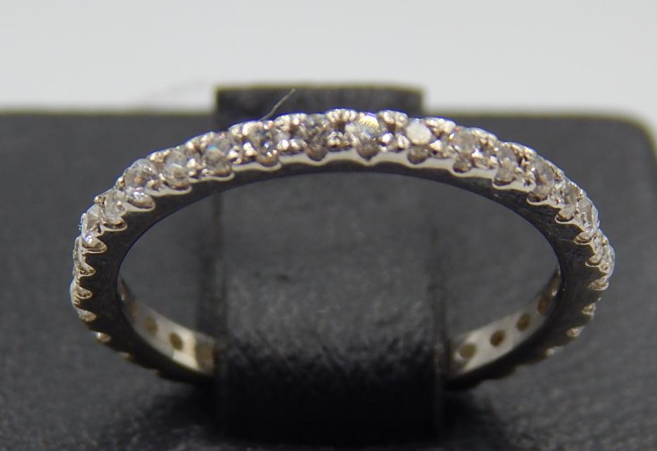 Серебряное кольцо с цирконием (31386734) 0