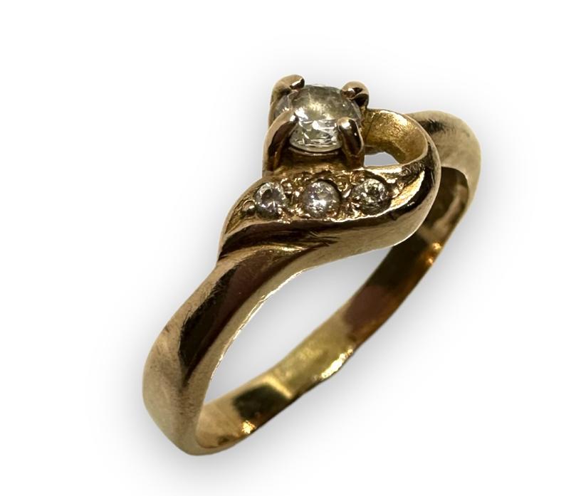 Кольцо из красного золота с цирконием (29861440) 0