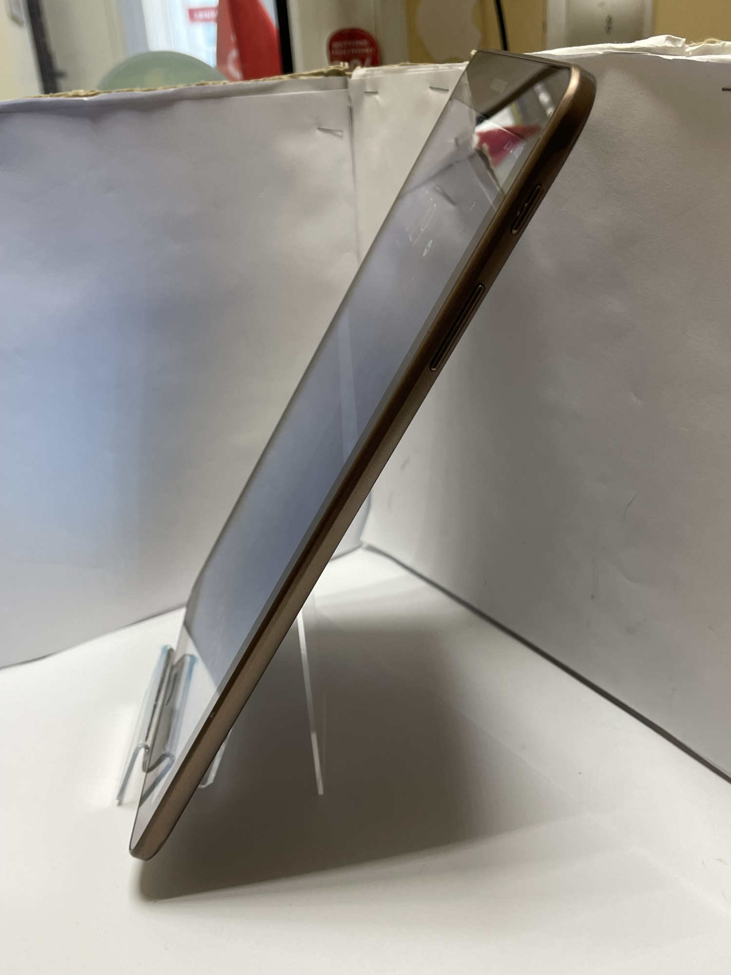 Планшет Samsung Galaxy Tab E SM-T561 8Gb 4
