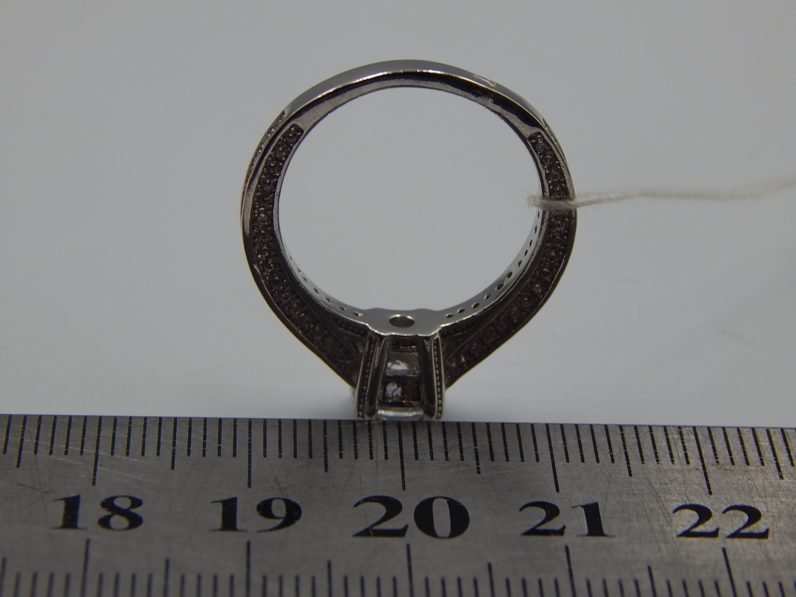 Серебряное кольцо с цирконием (32464334) 3