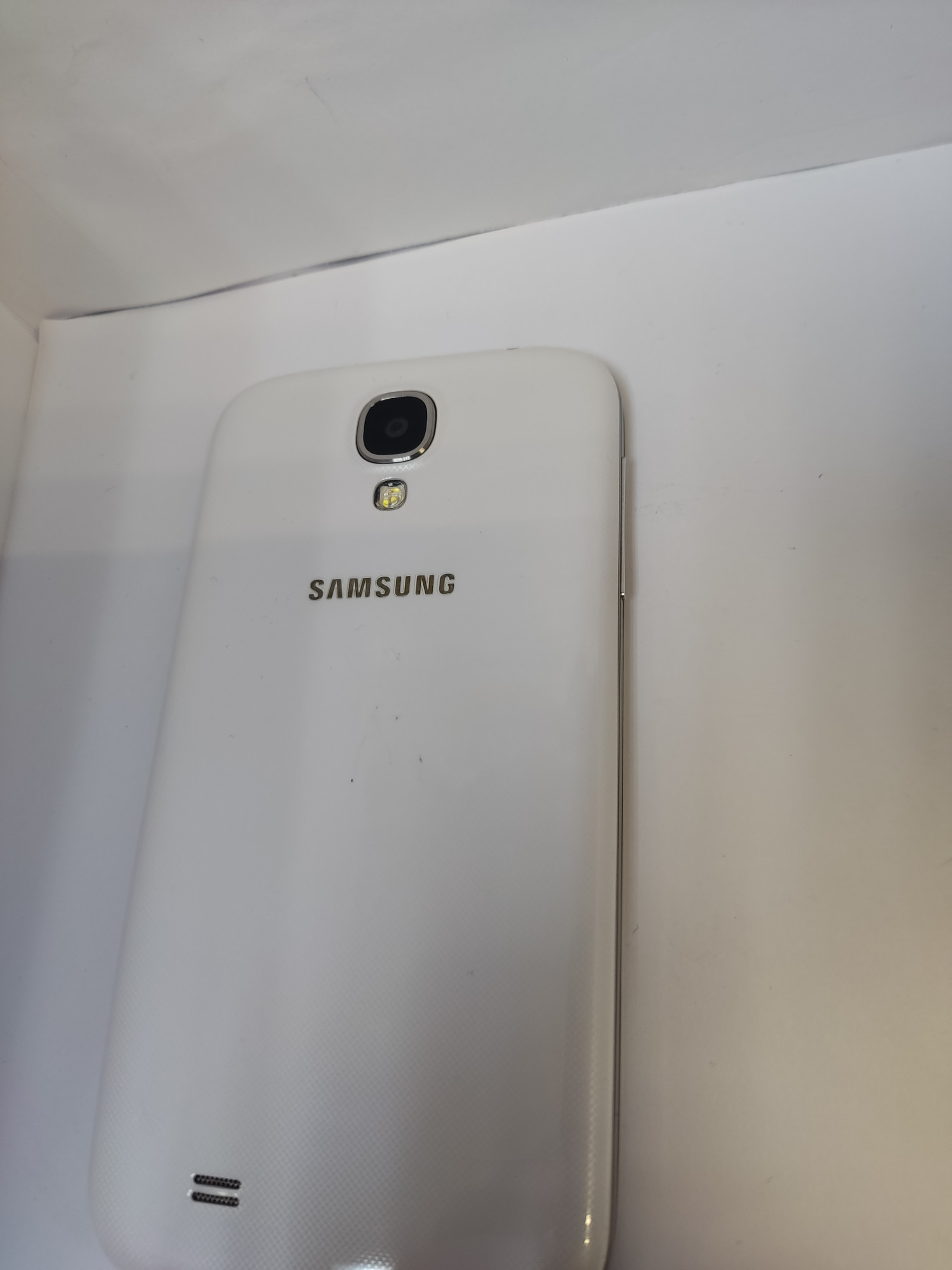 Samsung Galaxy S4 (GT-I9500) 2/16Gb 3