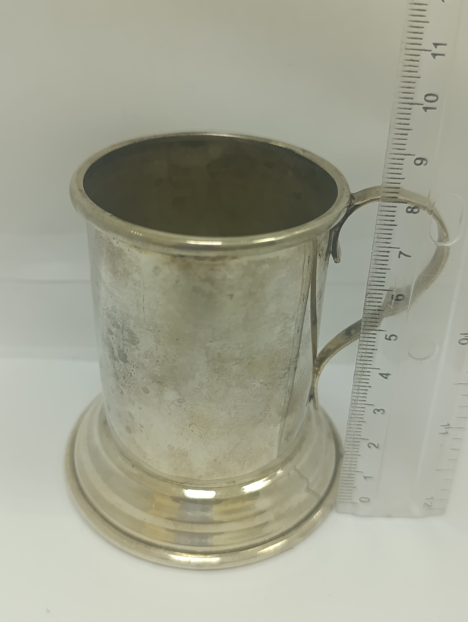 Серебряная чашка (33631159) 1