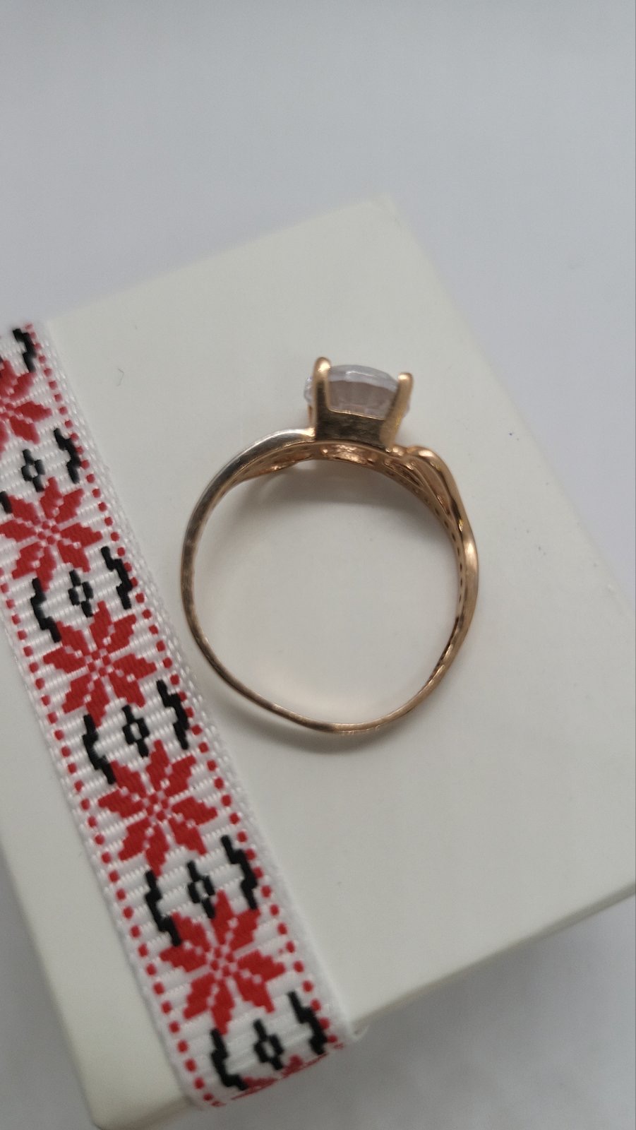 Кольцо из красного и белого золота с цирконием (31180715)  3