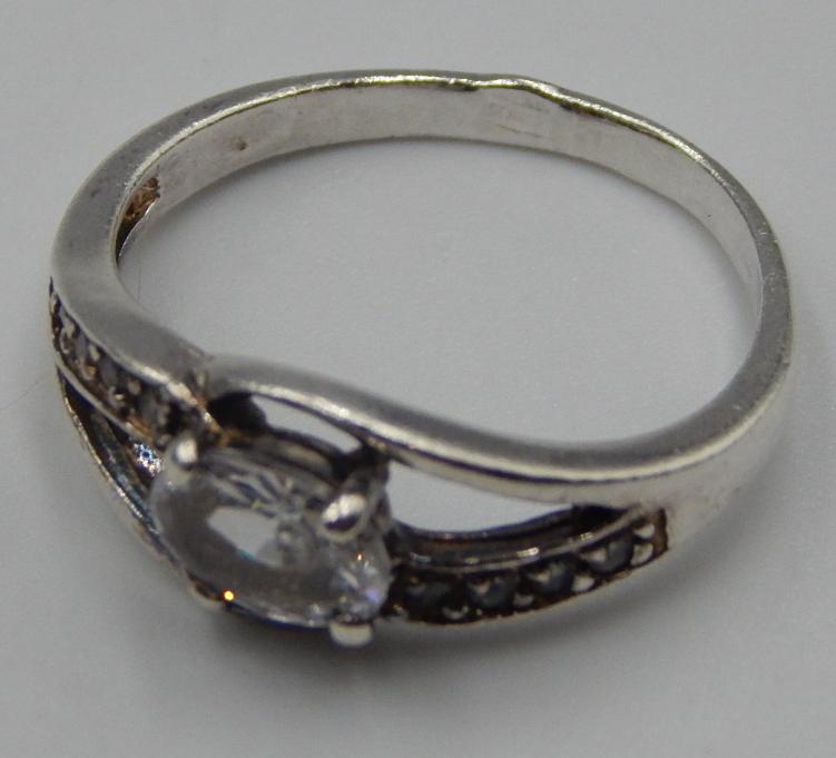 Серебряное кольцо с цирконием (31098158) 2