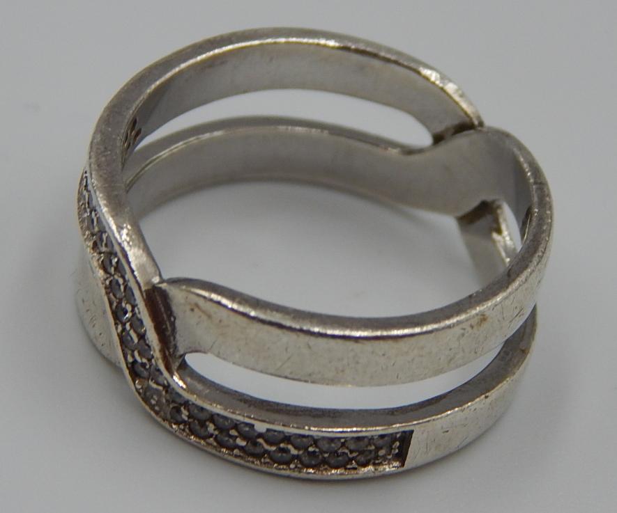 Серебряное кольцо с цирконием (32431136) 2