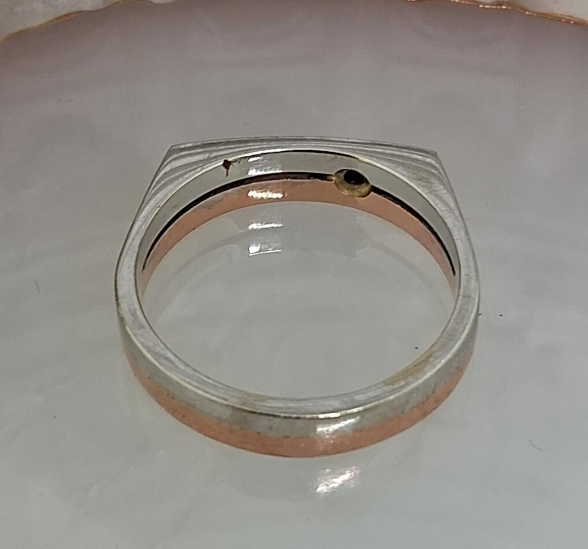 Перстень из красного и белого золота с бриллиантом (-ми) (33572296) 4