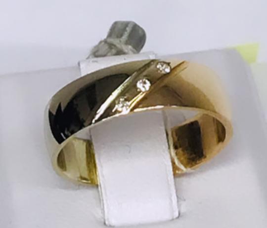 Обручальное кольцо из красного и белого золота с цирконием (29957545) 0