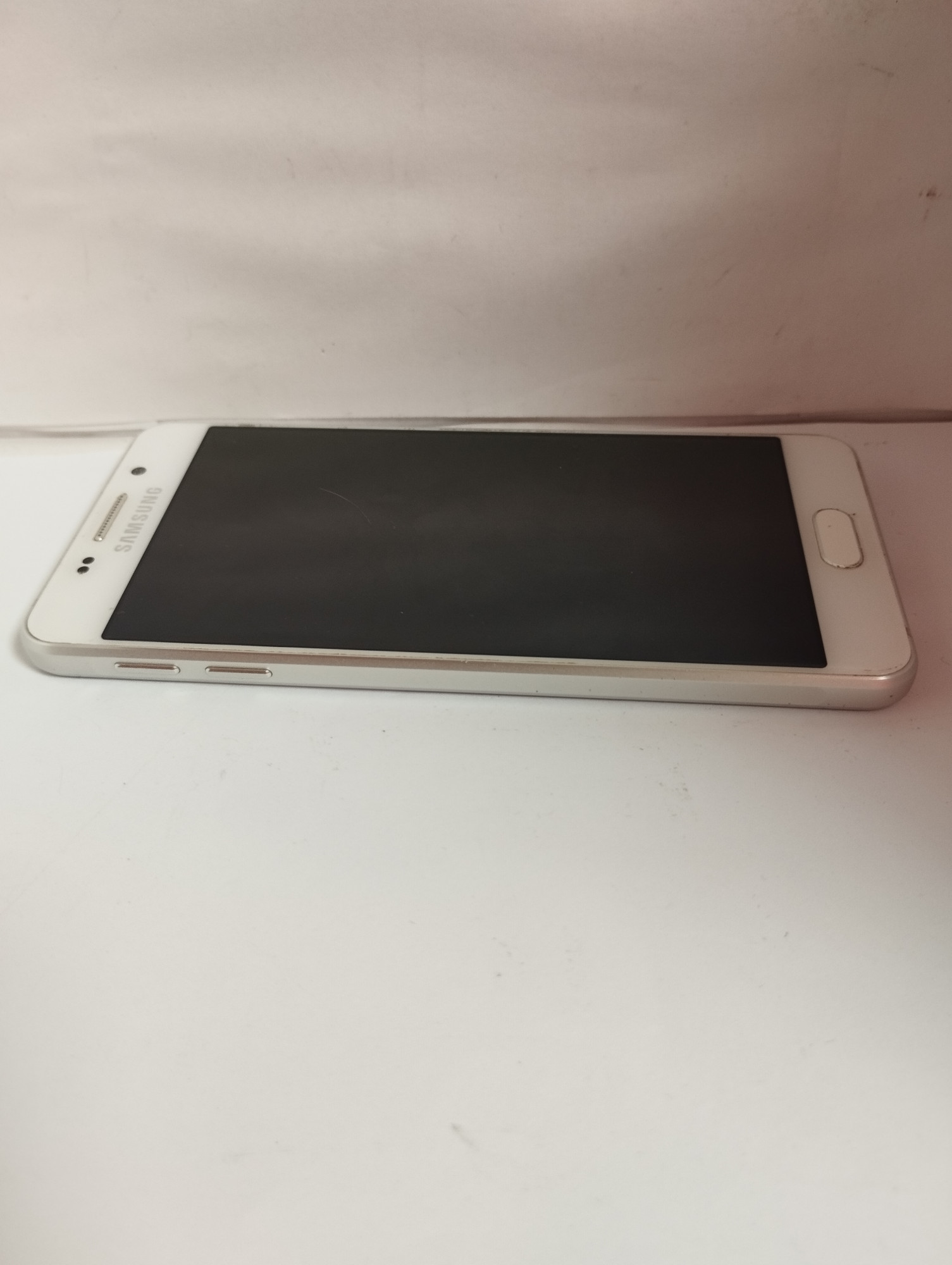 Samsung Galaxy A3 (SM-A310F) 2016 1/16Gb 3