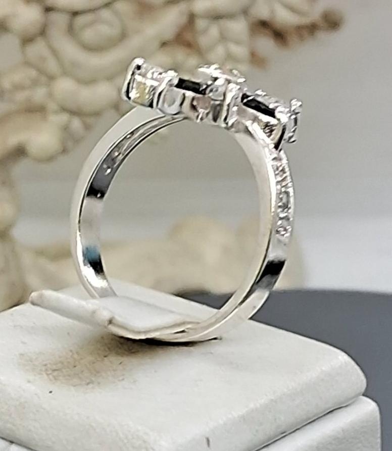 Серебряное кольцо с цирконием (32473281) 3