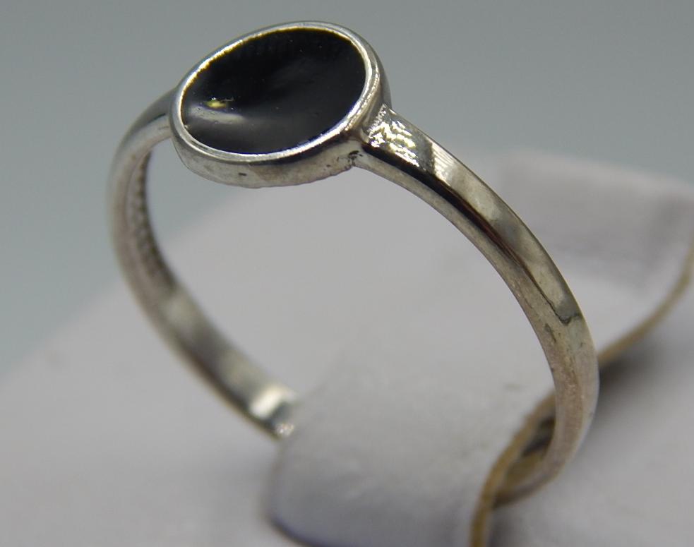 Серебряное кольцо с эмалью (32506076) 0