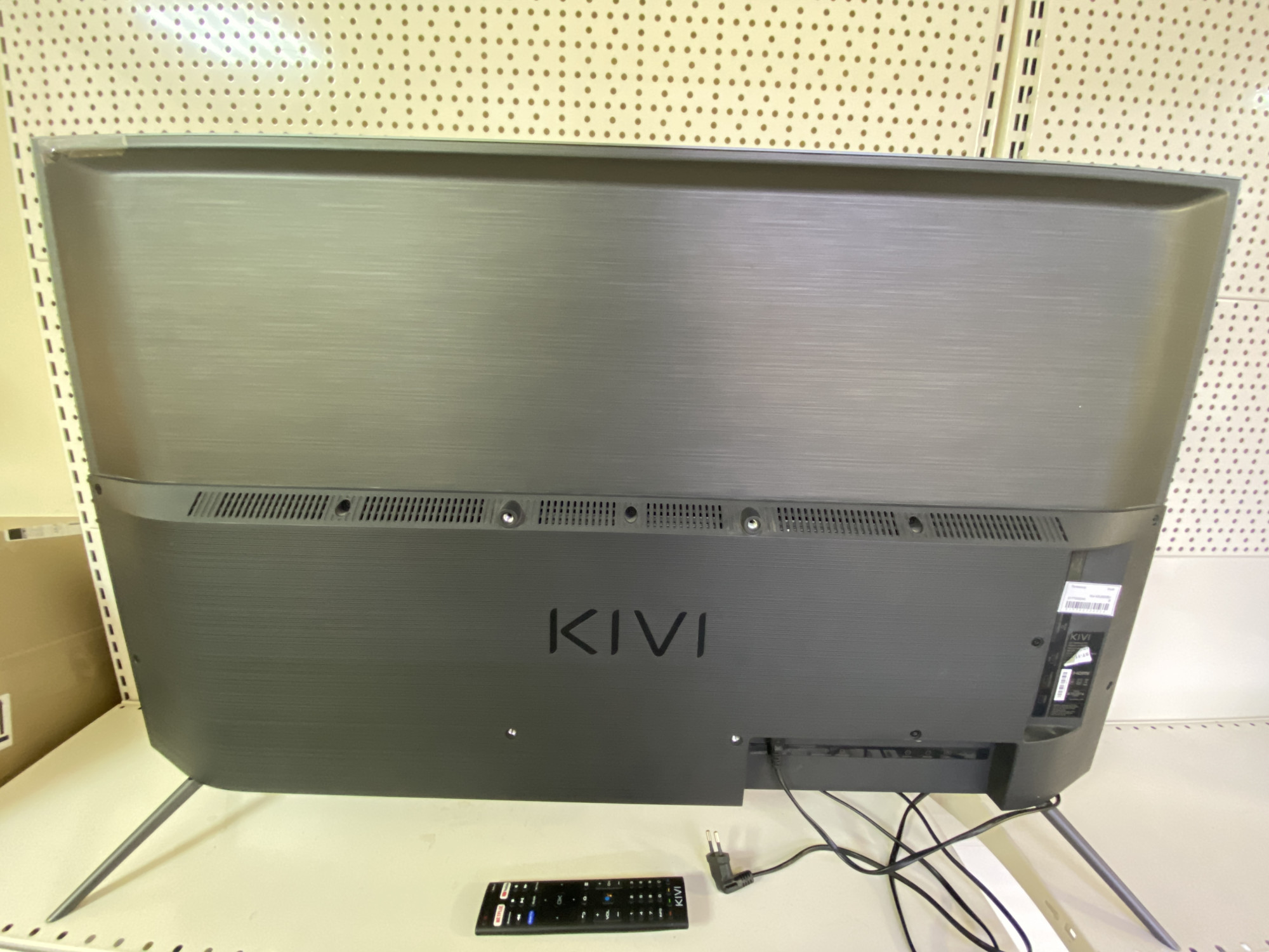 Телевізор Kivi 43U800BU 1