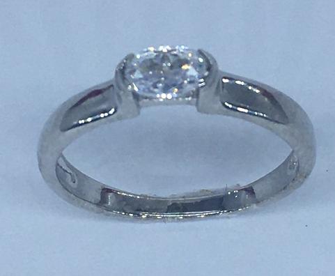 Серебряное кольцо с цирконием (30511474) 0