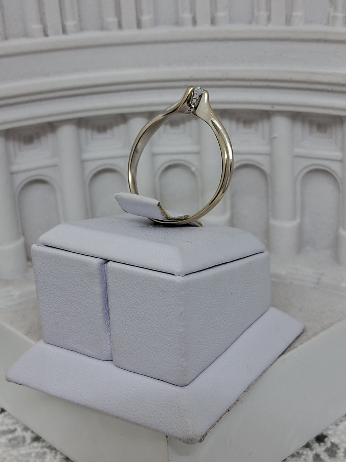 Кольцо из белого золота с цирконием (33030380) 2