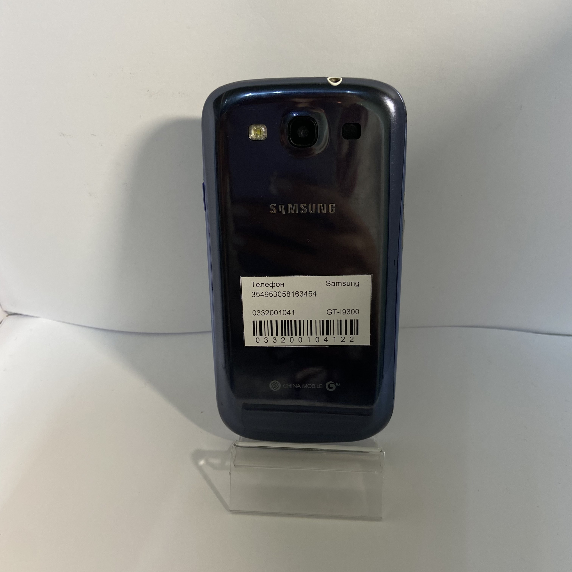 Телефон Samsung GT-I9300 2