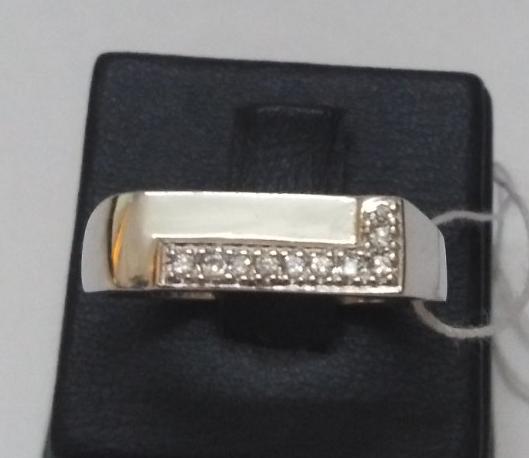 Серебряный перстень с цирконием (30844321) 0