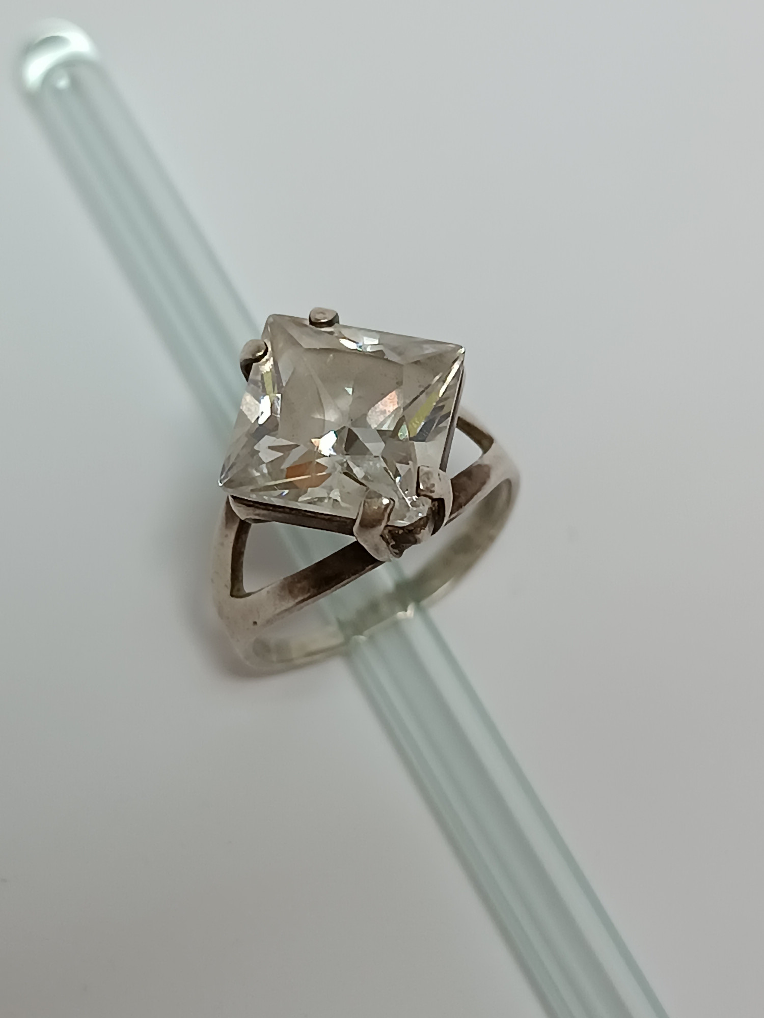 Серебряное кольцо с цирконием (33644991) 2