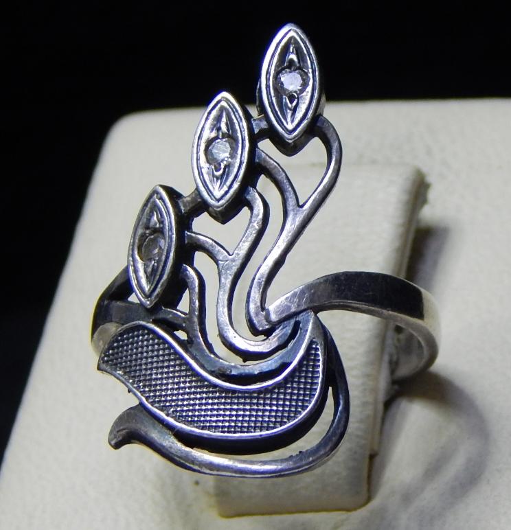 Серебряное кольцо с цирконием (30541414) 0