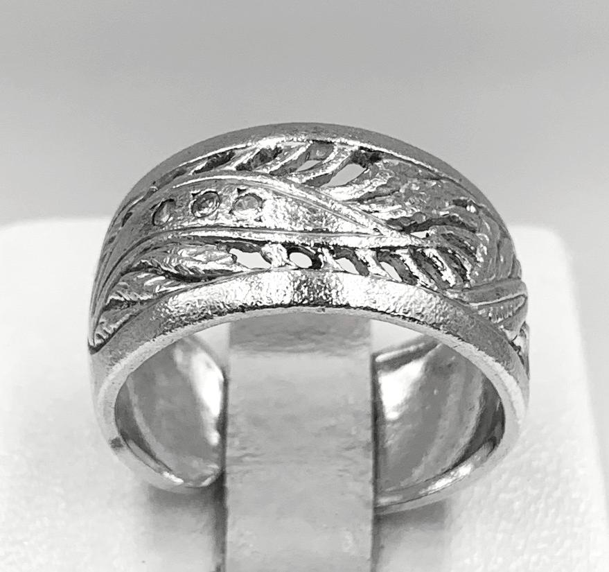 Серебряное кольцо с цирконием (33696909) 0