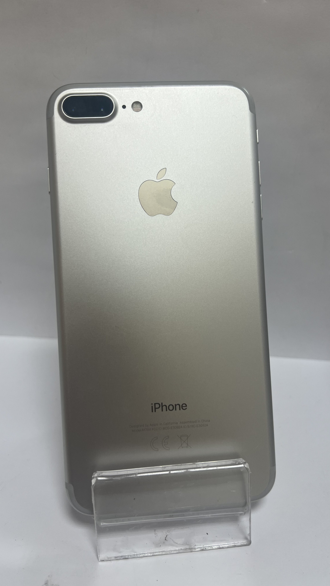 Apple iPhone 7 Plus 32Gb Silver (MNQN2) 1