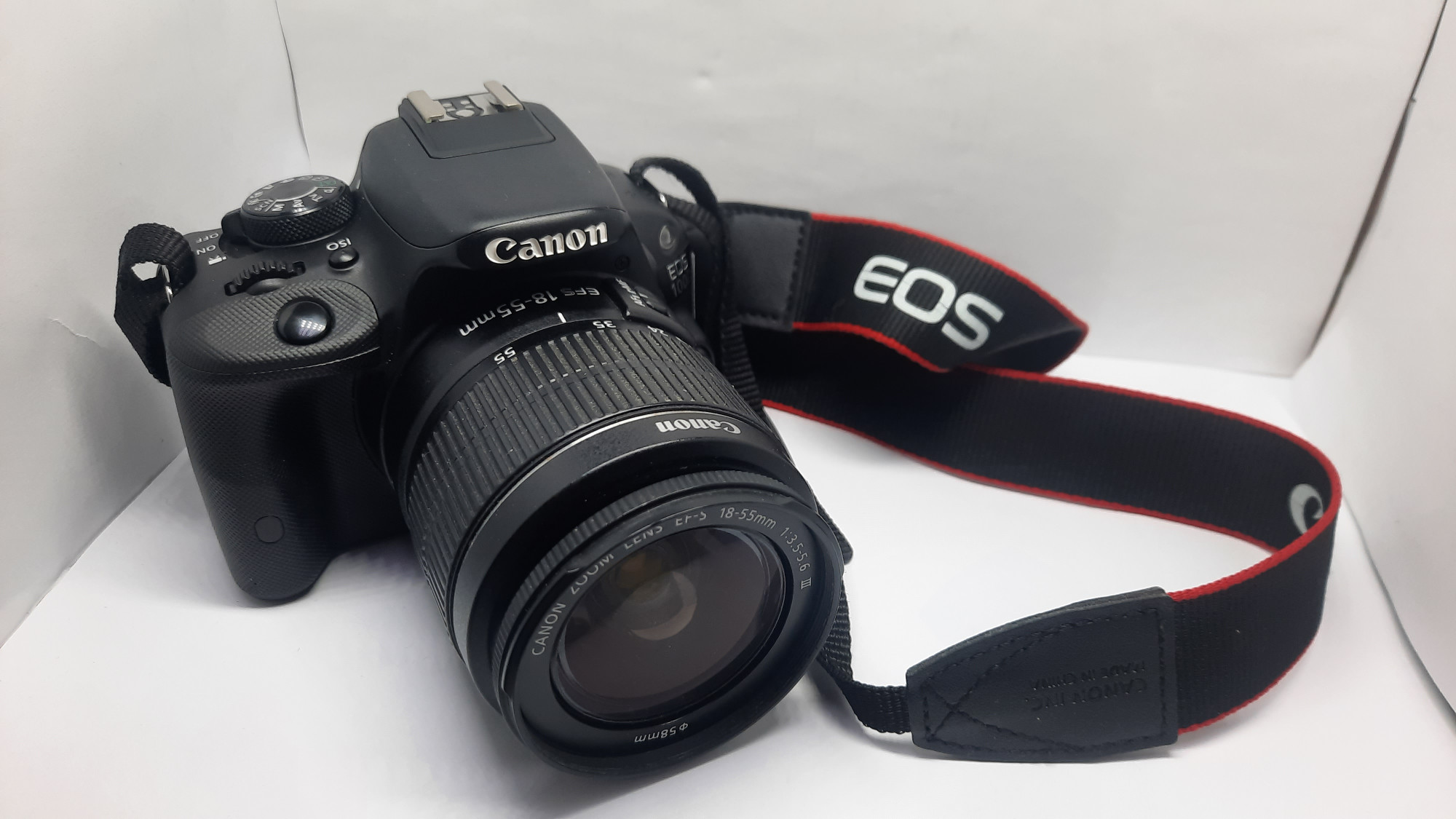 Фотоаппарат Canon EOS 100D 0