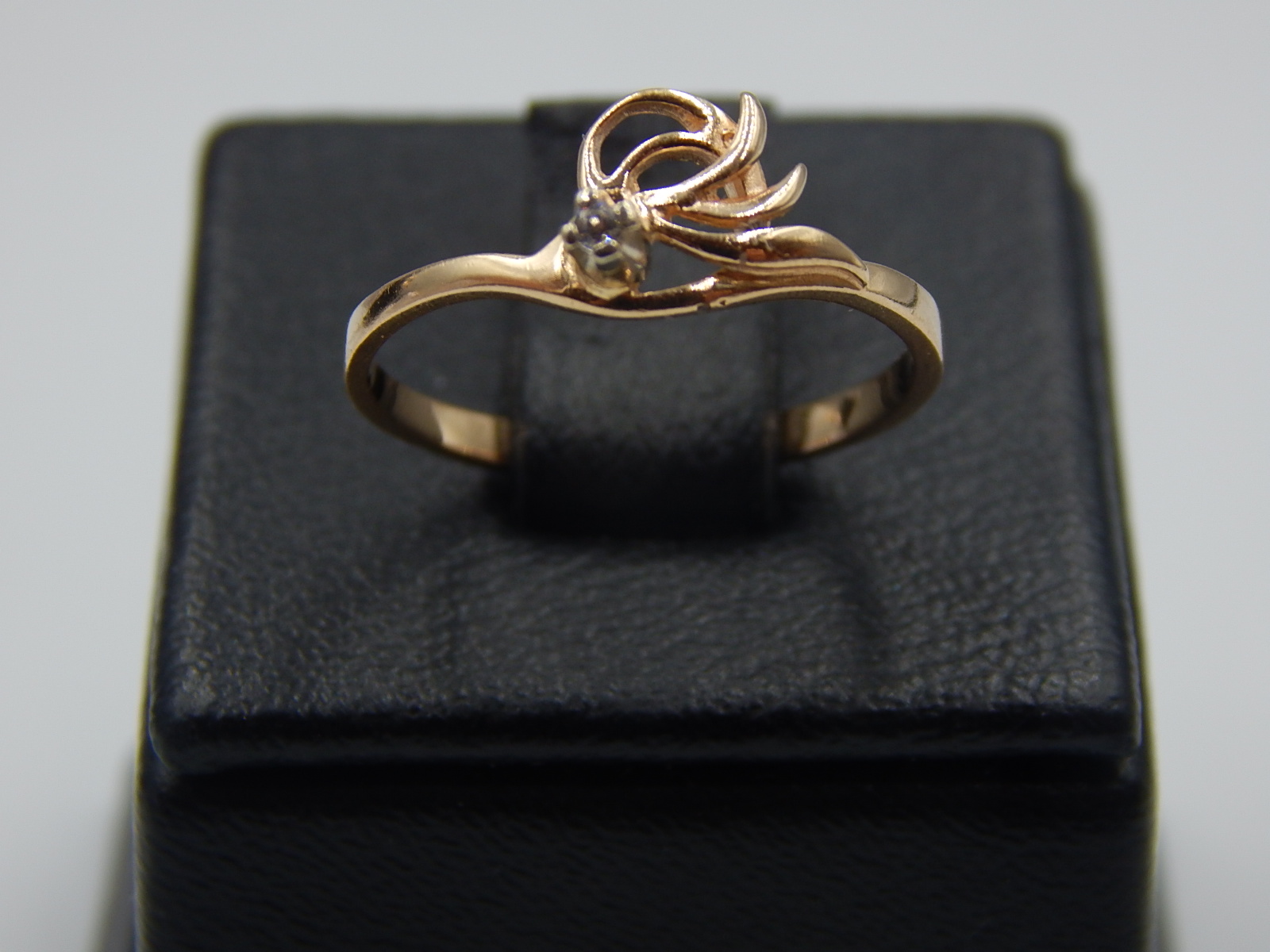 Кольцо из красного золота с цирконием (31549358) 6