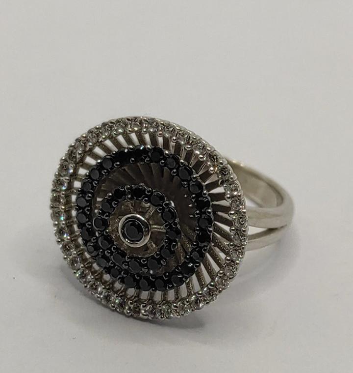 Серебряное кольцо с цирконием (33769462) 1