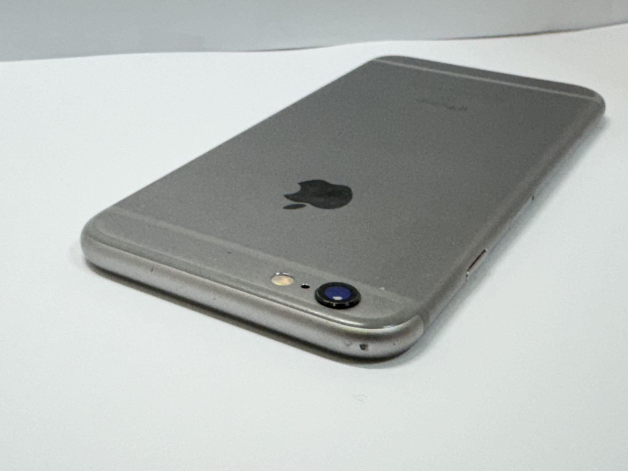 Apple iPhone 6s 128Gb Space Gray (MKQT2) 3