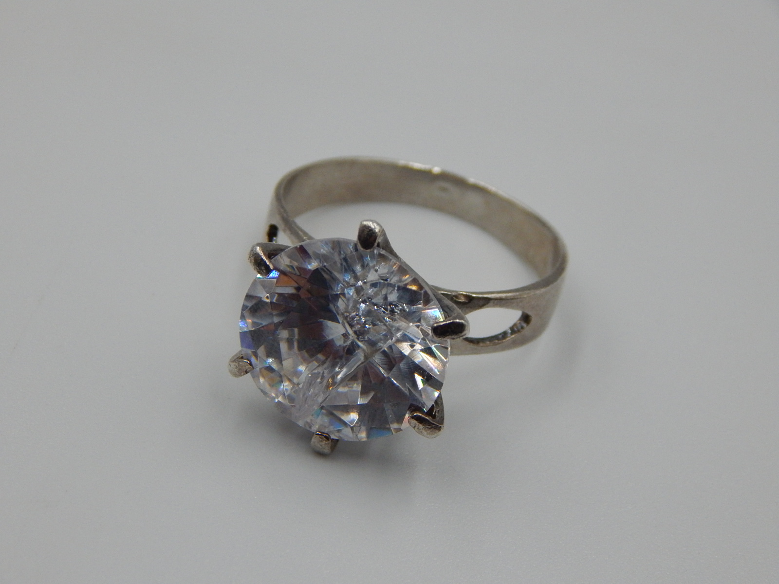 Серебряное кольцо с цирконием (31613026) 4