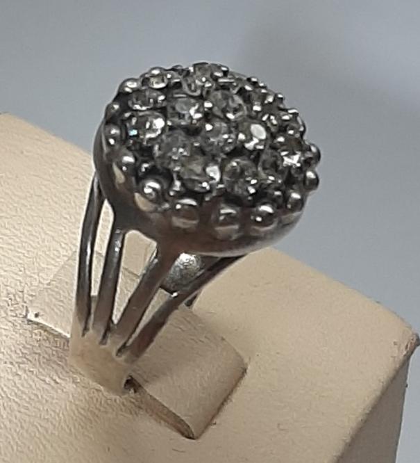 Серебряное кольцо с цирконием (15243592) 1